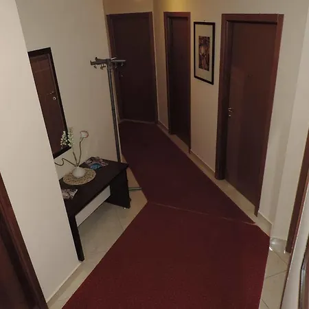 Monte Carlo Palace Hostel