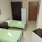 Monte Carlo Palace Hostel Βουκουρέστι