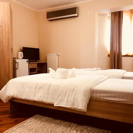 Hostel Monte Carlo Palace