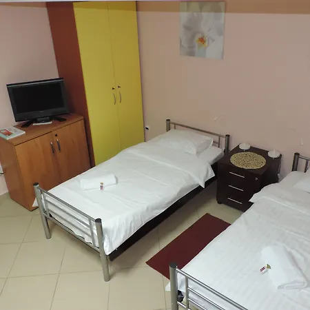 Hostel Monte Carlo Palace *