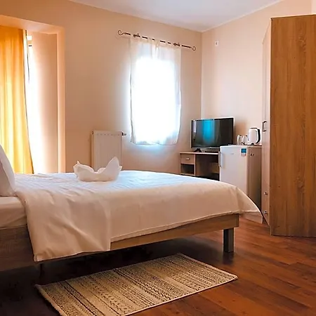 Monte Carlo Palace Hostel *
