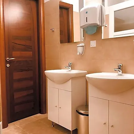Hostel Monte Carlo Palace