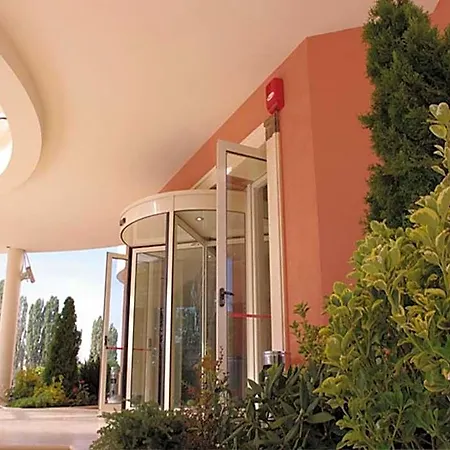 Monte Carlo Palace Hostel