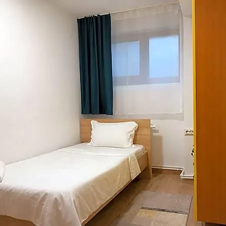 Hostel Monte Carlo Palace