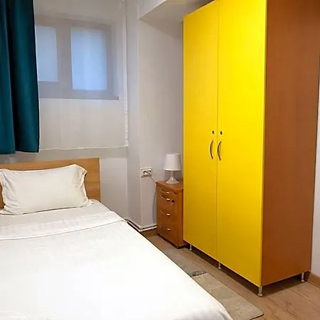 Hostel Monte Carlo Palace *