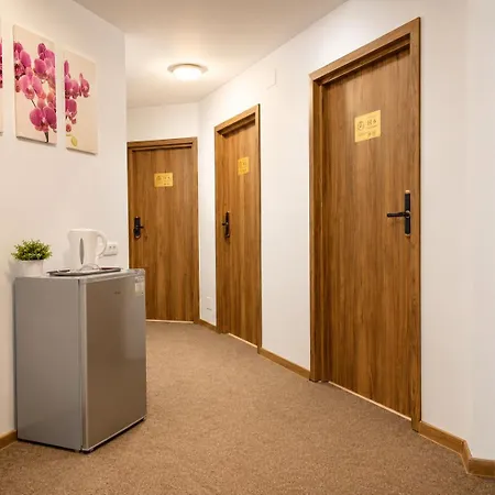 Monte Carlo Palace Hostel Bucharest