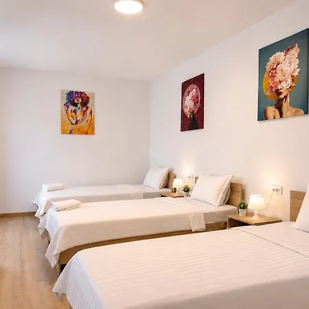 Hostel Monte Carlo Palace