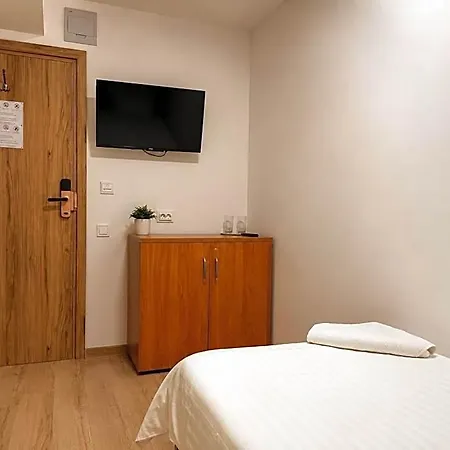 Monte Carlo Palace Hostel