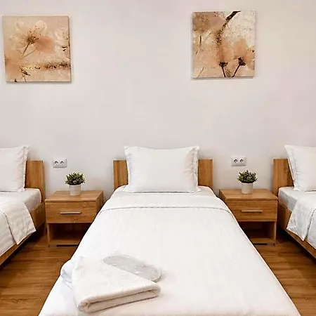 Hostel Monte Carlo Palace Βουκουρέστι