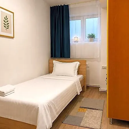 Hostel Monte Carlo Palace Βουκουρέστι