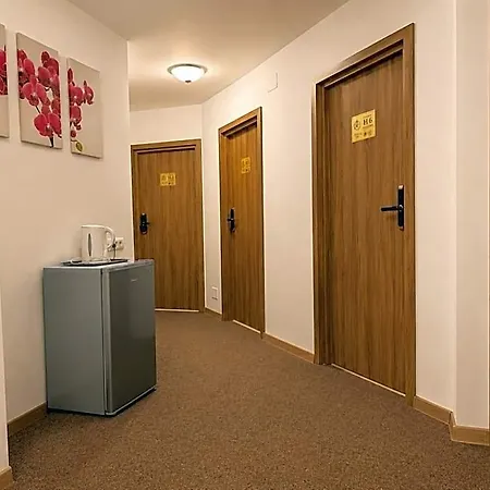 Monte Carlo Palace Hostel