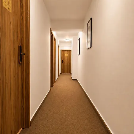 Monte Carlo Palace Hostel