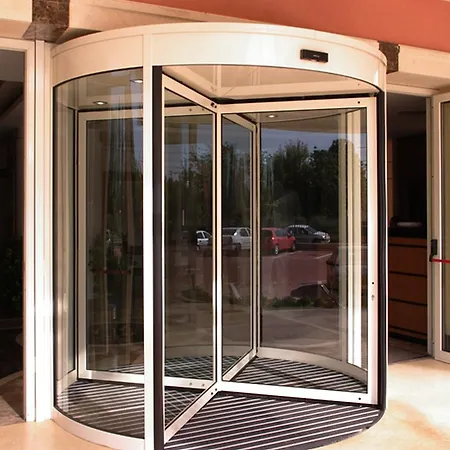 Monte Carlo Palace Ostello *