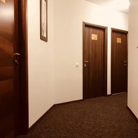 Monte Carlo Palace Hostel Bucharest