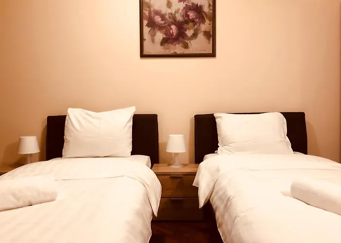 Hostel Monte Carlo Palace *