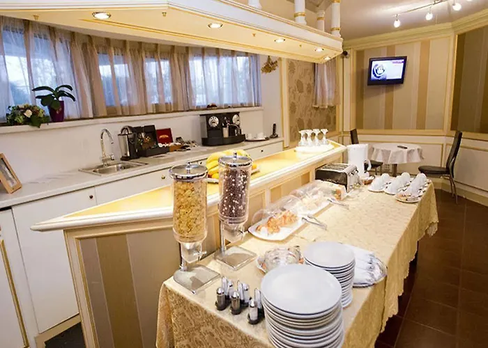 Hostel Monte Carlo Palace *