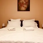 Monte Carlo Palace Hostel *