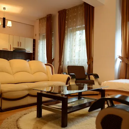 Albergue Monte Carlo Palace *